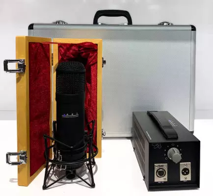 ART Pro Audio - Multi-Pattern Premium Tube Microphone Outfit 2